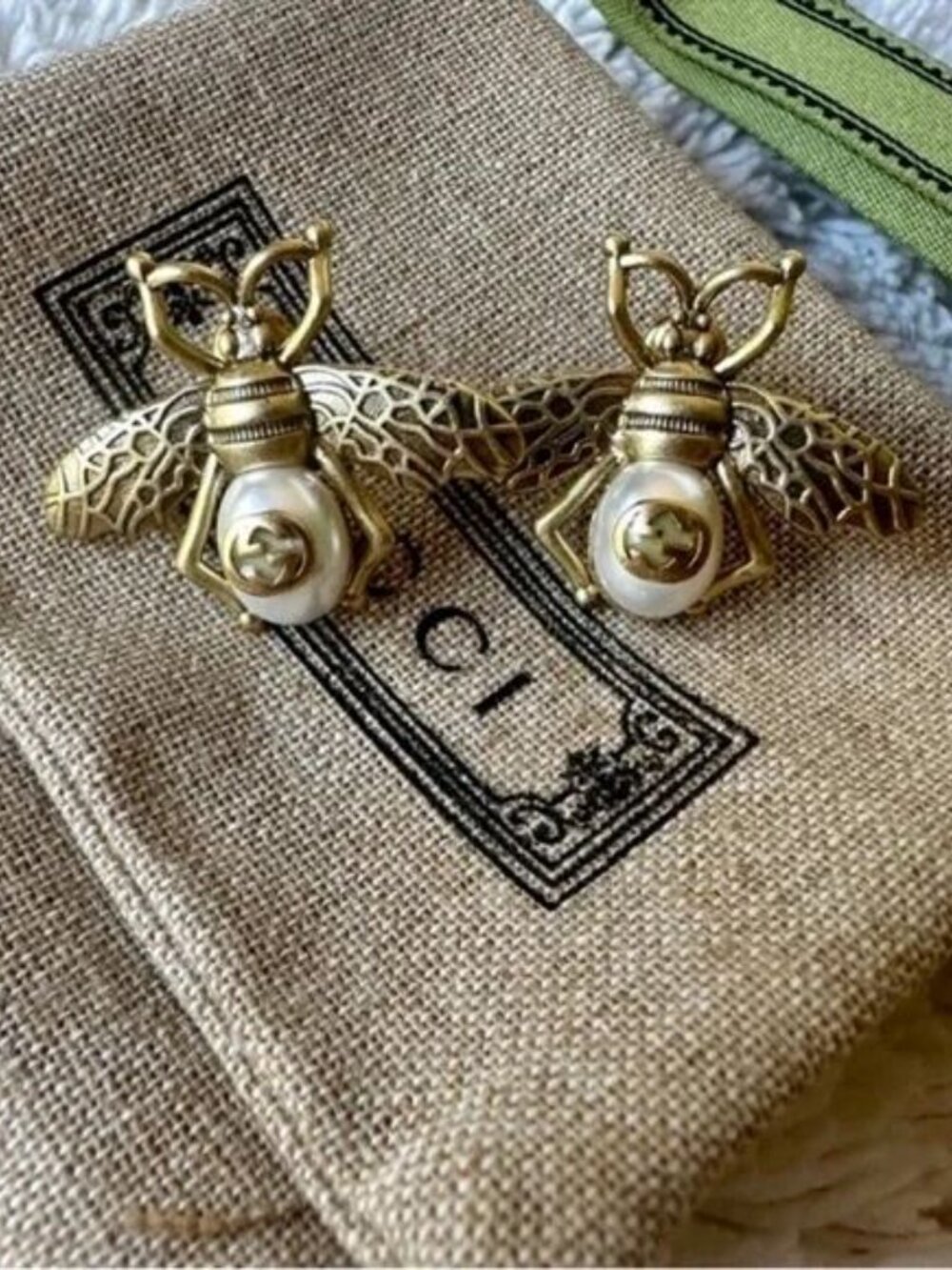 New Gucci bee earrings with box and bag